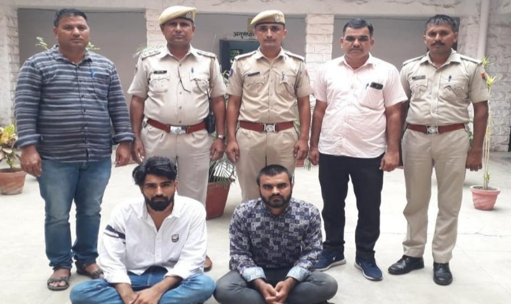 pistol-and-two-rounds-recovered-from-youths-found-in-suspected-i-20