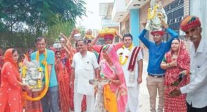 ghar-ghar-biraje-bappa-ganesh-festival-begins-in-the-city
