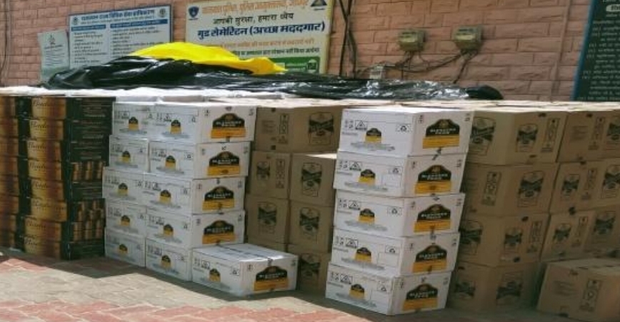 liquor-worth-30-lakhs-caught-on-the-information-of-sirohi-police