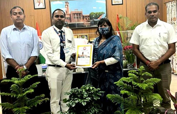 train-manager-tripathi-honored-for-remarkable-rail-services