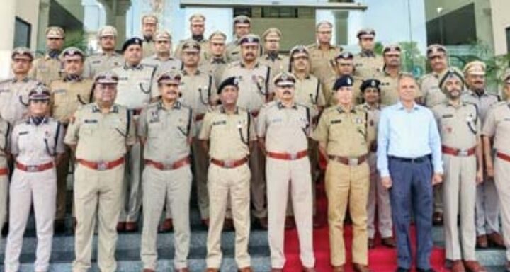 police-commissioner-jodhpur-deputy-commissioner-and-other-police-personnel-got-police-honor-symbols