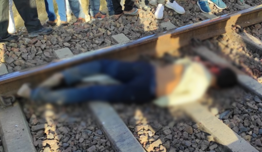workers-got-hit-by-rail-on-salawas-railway-track-died