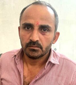 patwari-arrested-red-handed-taking-bribe-of-25-21-lakh