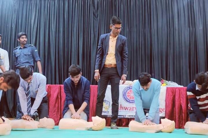 workshop-on-cpr-organized-at-aishwarya-college