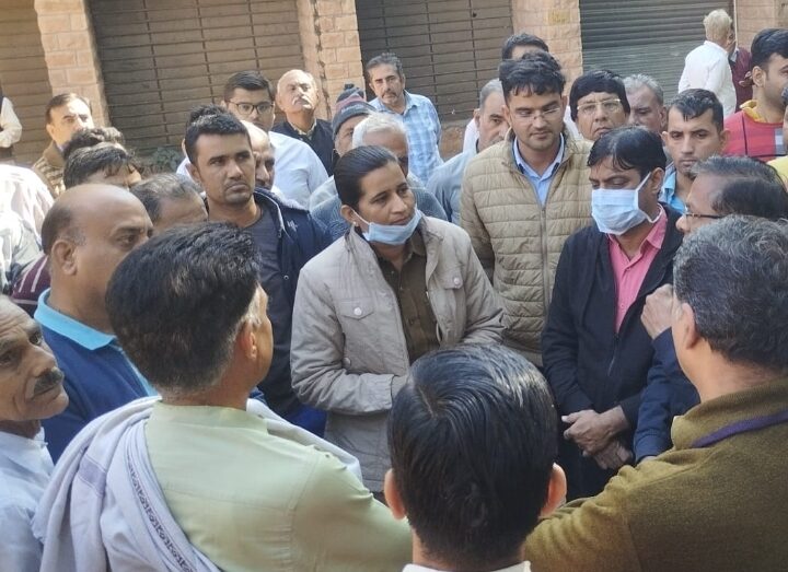 husband-in-custody-on-suspicious-death-of-woman-pihar-sides-protest-till-afternoon