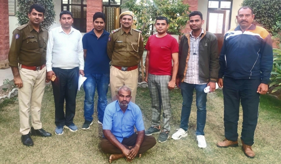 local-accused-involved-in-looting-14-lakhs-by-calling-jodhpur