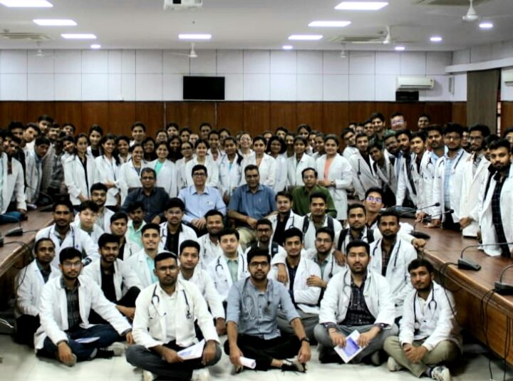 new-intern-batch-started-in-dr-sn-medical-college