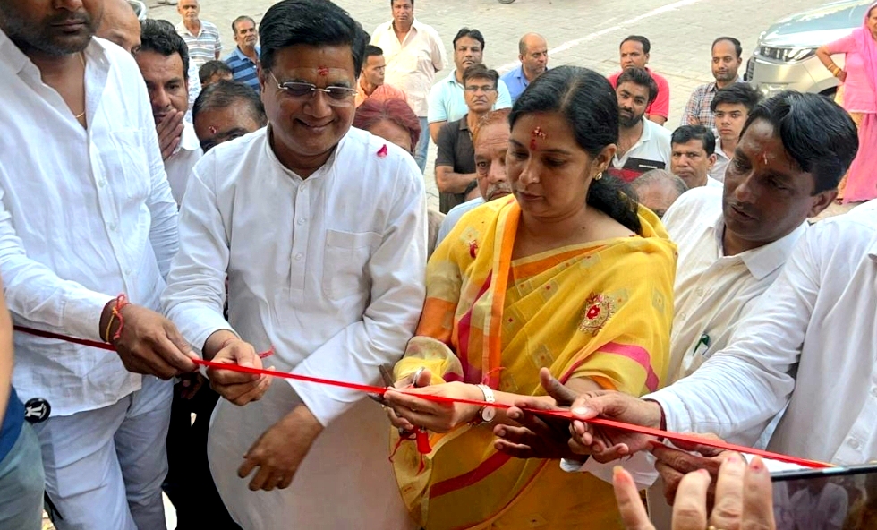 mla-manisha-panwar-inaugurated-the-community-building