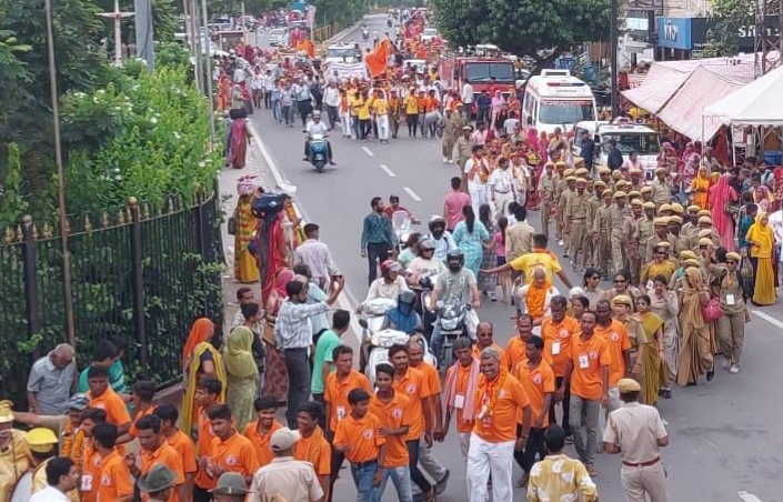 surya-nagri-became-religious-a-procession-of-pilgrims-circling-all-around