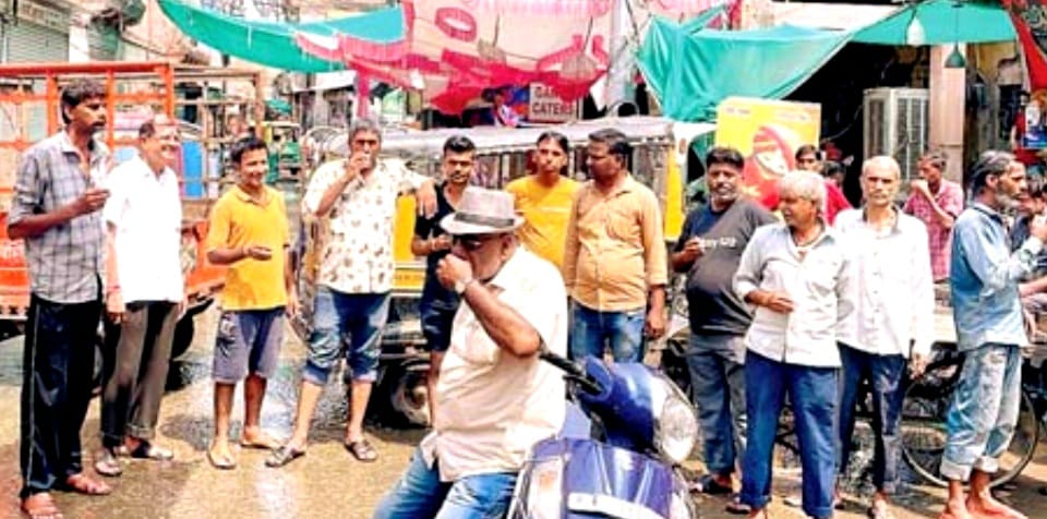 People protested by blocking the road in Navchokiya