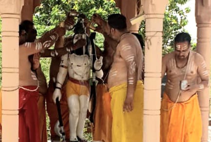 Milk Abhishek of Lord Parshuram