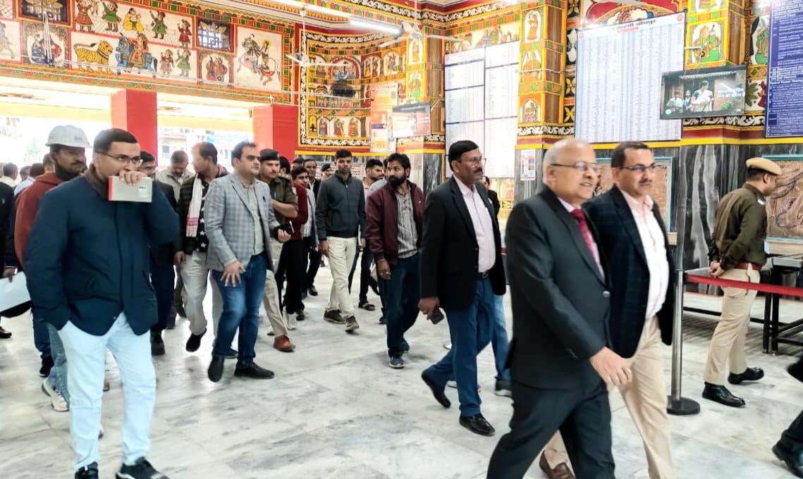 AGM Ashok Maheshwari inspected the station redevelopment works.