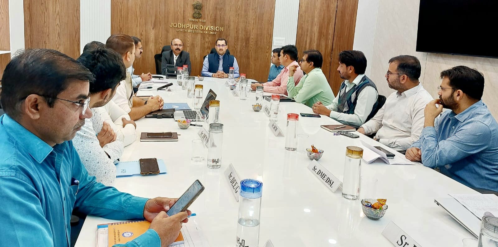 जोधपुर रेल मंडल में प्रमुख मुख्य कार्मिक अधिकारी की समीक्षा बैठक