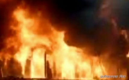 बोरानाडा गत्ता फैक्ट्री में लगी भीषण आग