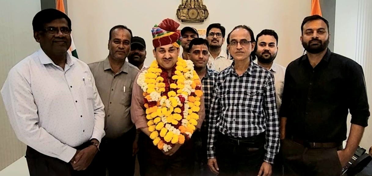 एचएजी में पदोन्नत हुए डीआरएम अनुराग त्रिपाठी