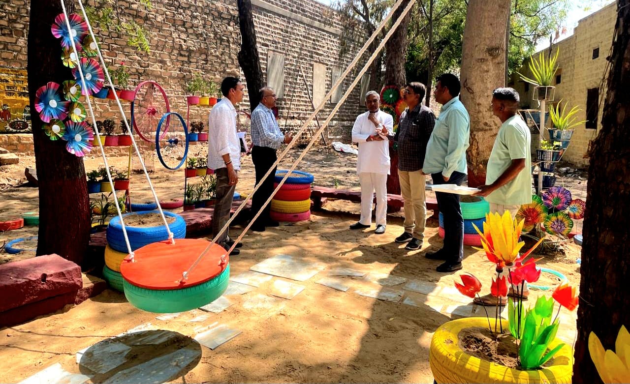 बोरानाडा ग्राम पंचायत में ‘वेस्ट टू आर्ट पार्क’ का उद्घाटन