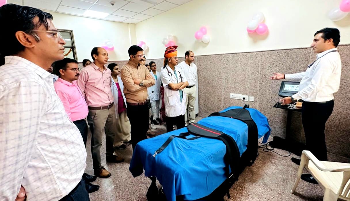 फिजियोथैरेपी विभाग को मिली नईं आधुनिक मशीनों की सौगात
