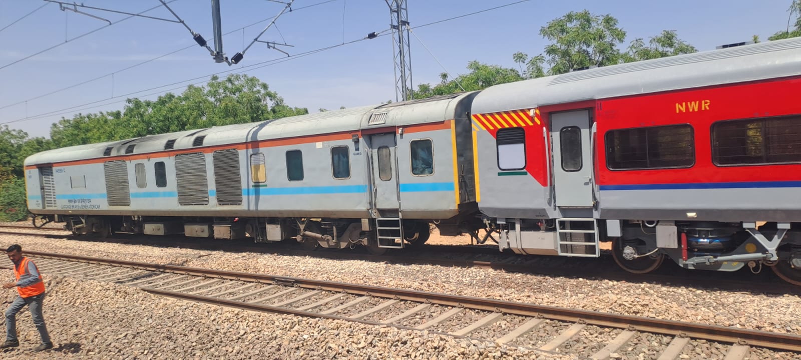 जोधपुर-भोपाल एक्सप्रेस में मंगलवार से एलएचबी रैक