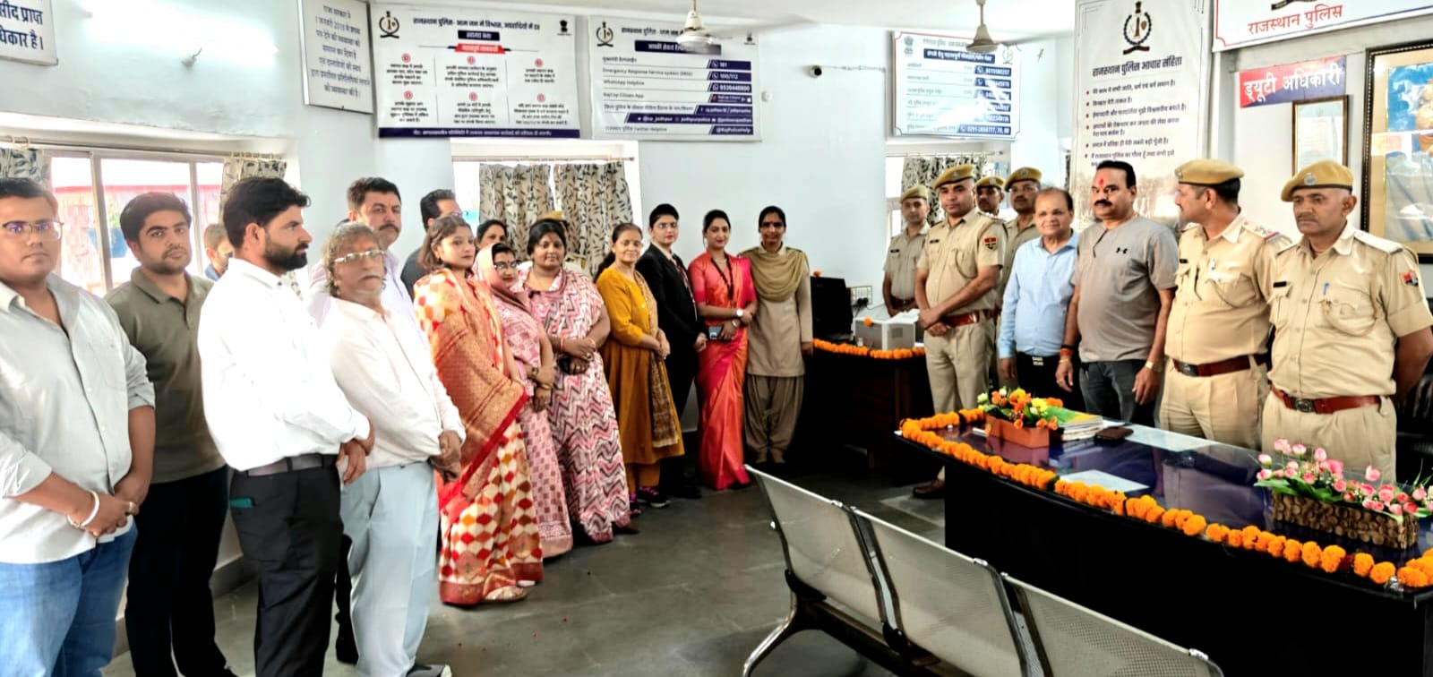 पुलिस थानों में स्वागत कक्ष व हेल्प डेस्क की पहल
