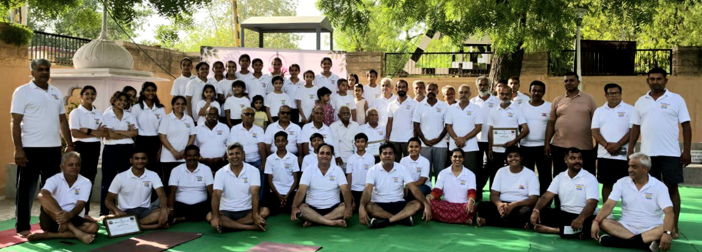 नागौरी बेरा में अंतरराष्ट्रीय योग दिवस पर सामूहिक योग