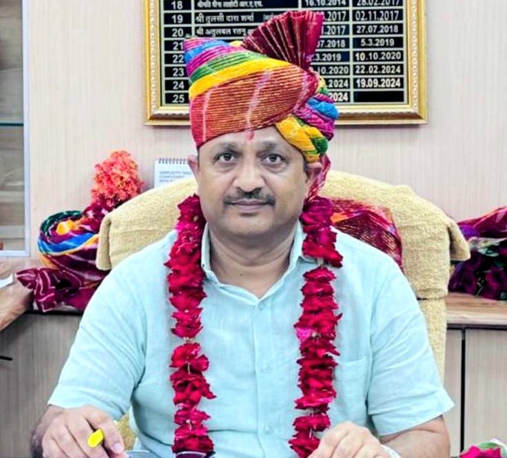 प्रो.गोविंद गुप्ता ने आयुर्वेद विवि कुलसचिव का कार्यभार ग्रहण किया