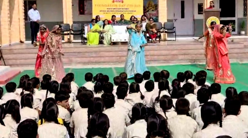 हर्षोल्लास से मनाया ज्ञानोदय स्कूल का स्थापना दिवस