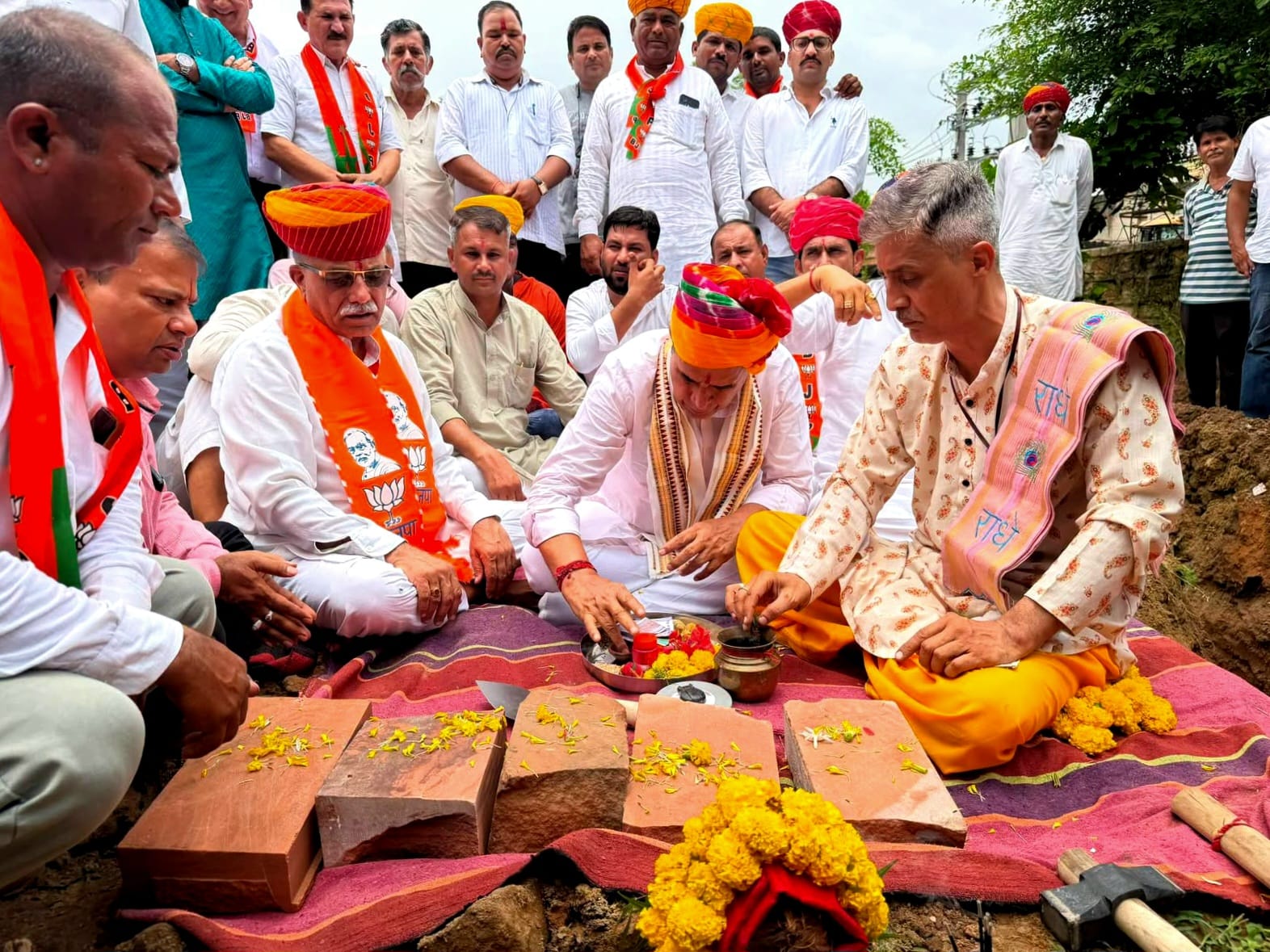 Foundation stone laid for a school building worth ₹98.98 lakh in Kudi Bhagtasni.