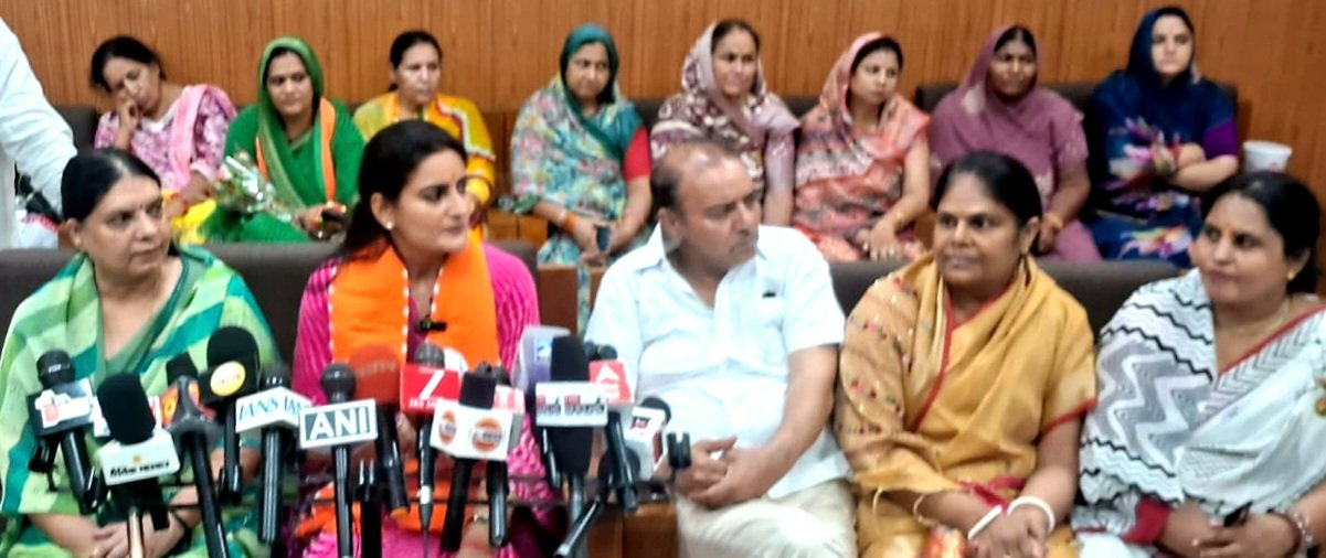 बीजेपी ने किया महिलाओं को आत्मनिर्भर बनाने का काम