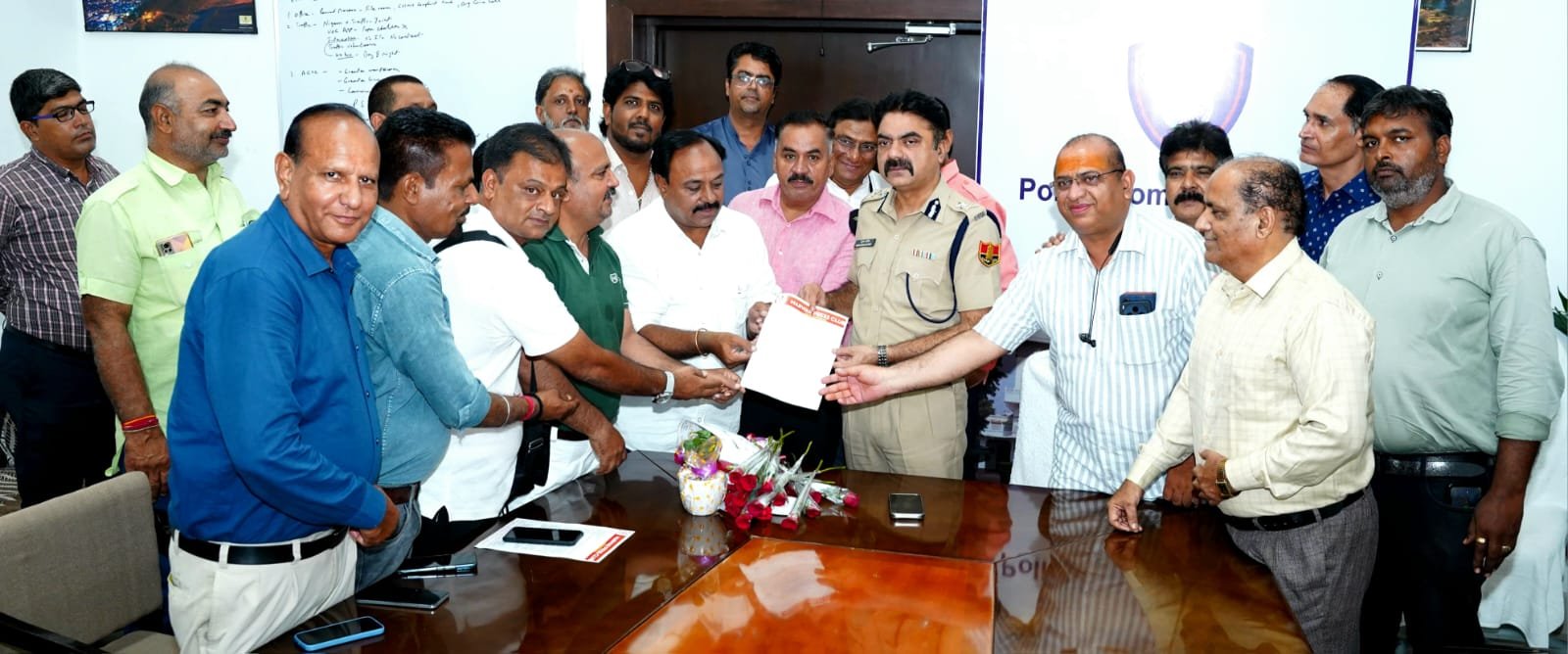 वाहनों पर PRESS लिखकर किए जा रहे दुरुपयोग के विरुद्ध विशेष अभियान चलाने की मांग