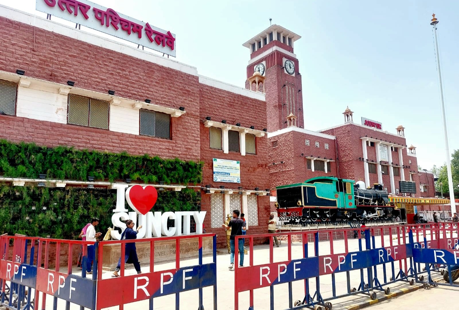 रेलवे सुरक्षा को लेकर आरपीएफ सतर्क,सप्ताह में 168 शिकायतों का निस्तारण