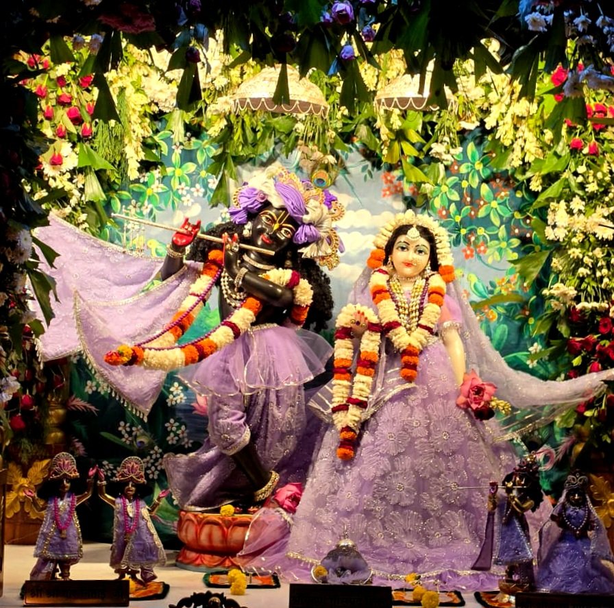 धूमधाम से मनाया कृष्ण जन्माष्टमी पर्व