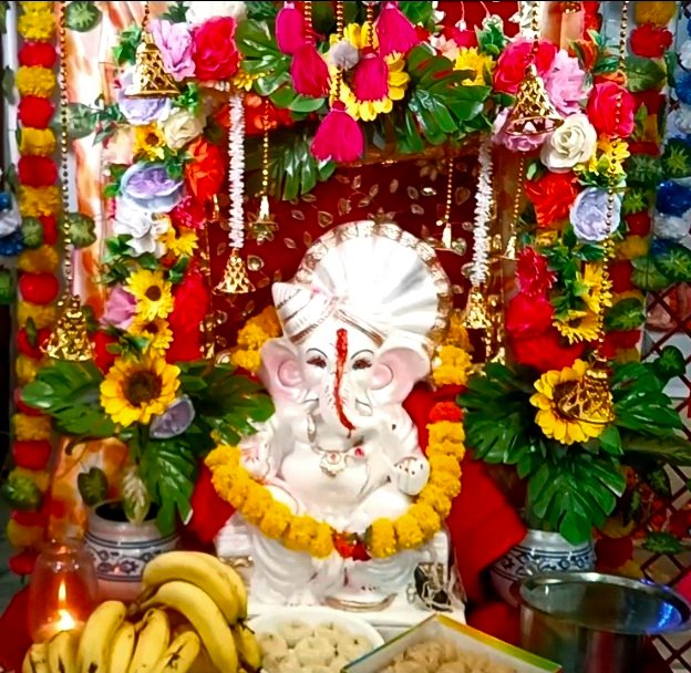 चित्र बनाओ-इनाम पाओ चित्रकला एक्टिविटी रविवार को