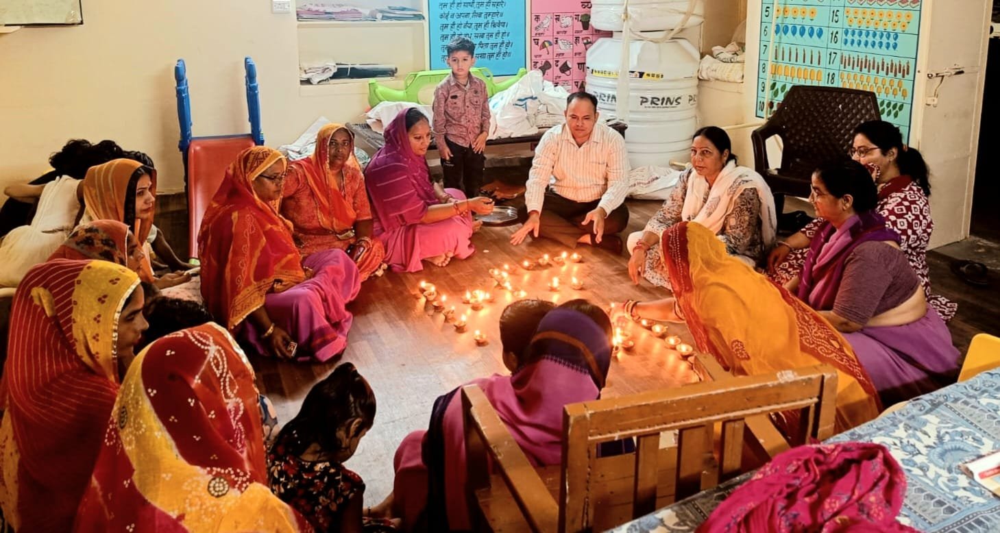 जिले भर में जला आशीर्वाद का दीया