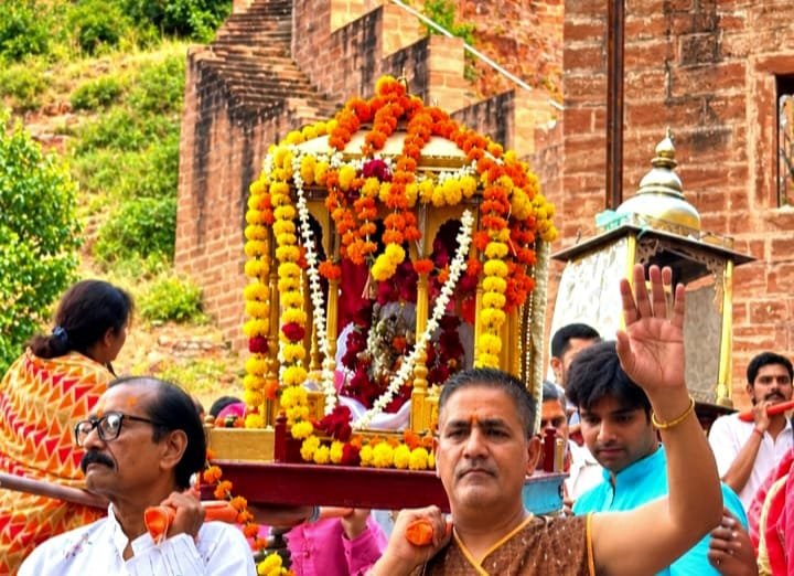 देवझूलनी एकादशी पर हुए धार्मिक आयोजन
