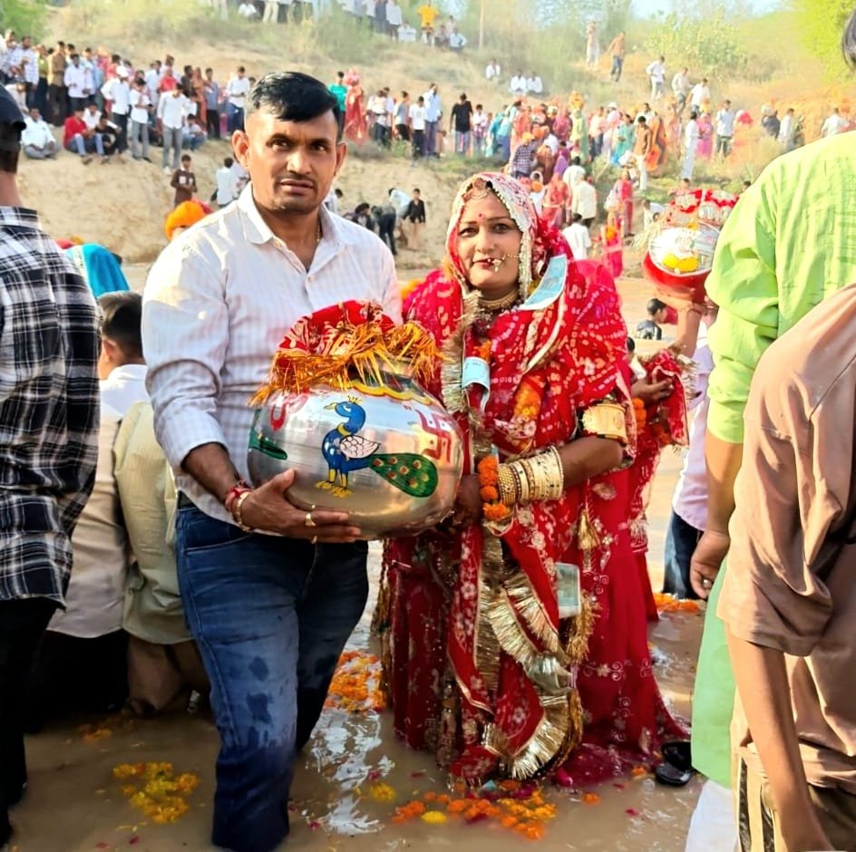 देवझूलनी एकादशी पर सरोवरों में हुए धार्मिक अनुष्ठान