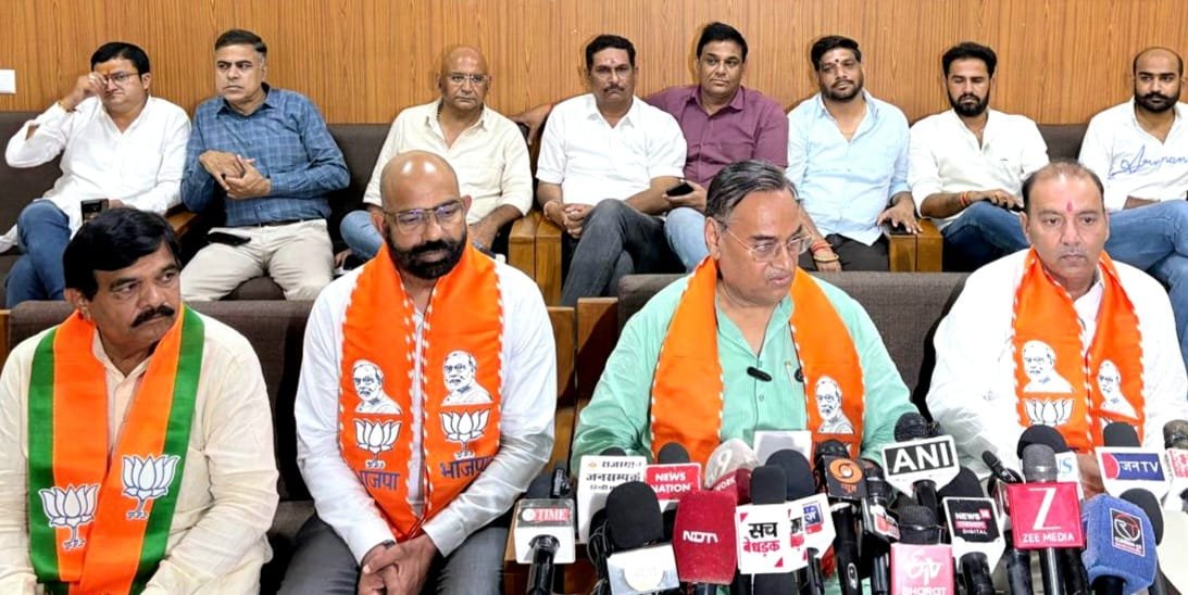 कांग्रेस के पास तथ्य हैं तो प्रमाण दे संवैधानिक संस्थाओं को बदनाम करना बंद करे: महापौर मेहता