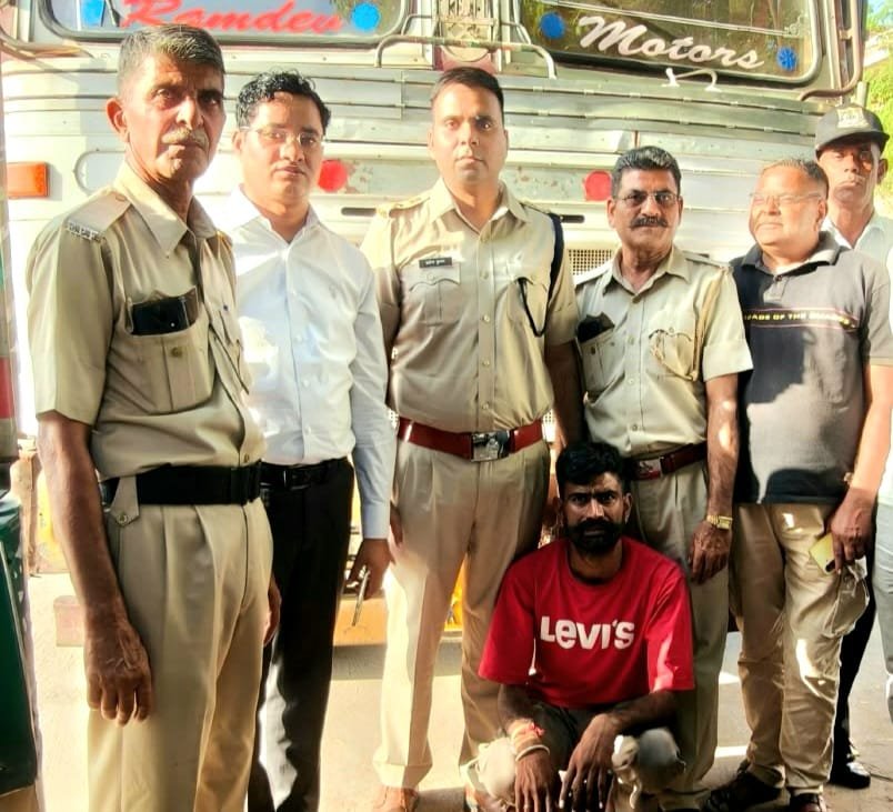 भारतमाला हाईवे पर 70 लाख की अवैध शराब से भरा ट्रक पकड़ा