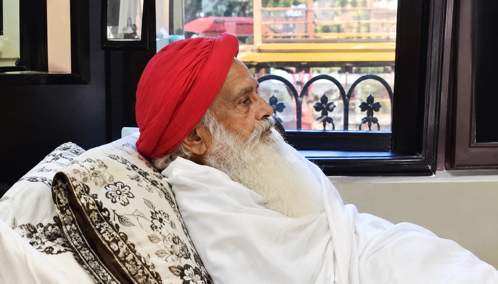 पैरोल अवधि बीतने पर भी आसाराम जेल नहीं पहुंचा प्रहरी ने कराया फरारी का केस दर्ज