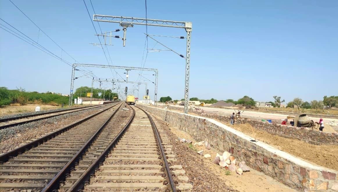 मेड़ता रोड में एलसी गेट 100 स्थाई बंद