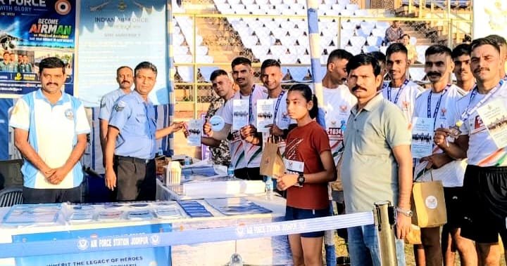 शेखों इंडियन एयर फोर्स मैराथन में वायुसेना का जागरूकता स्टाल